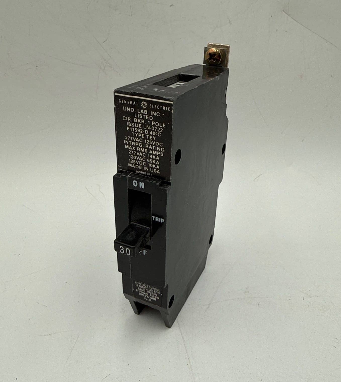 GE TEY130 Circuit Breaker — image 1 of 7
