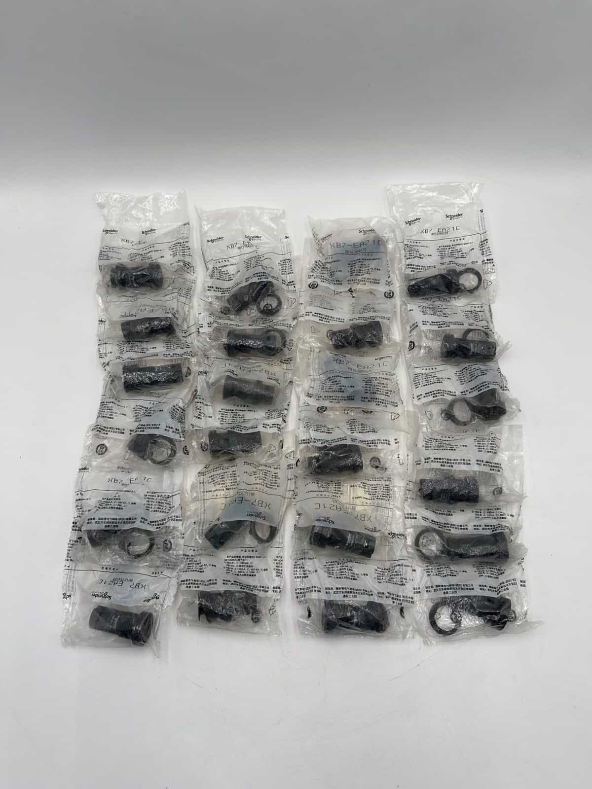 Schneider Electric XB7 EA21C Accessory — image 1 of 3