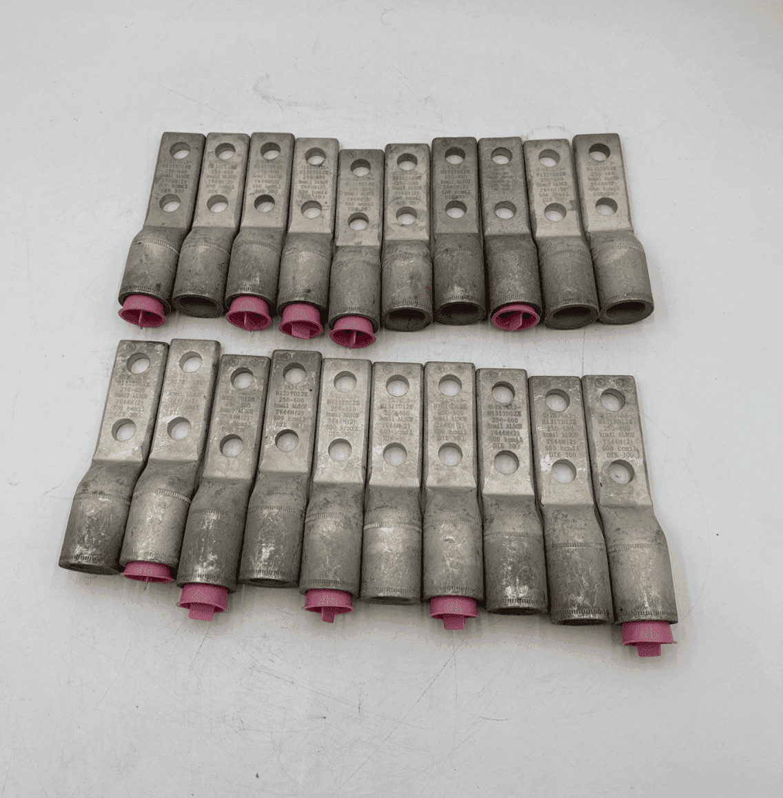 20PC Burndy YA36A3N131TD12E 2 Holes Aluminum Compression Lug Terminal Lot of 20