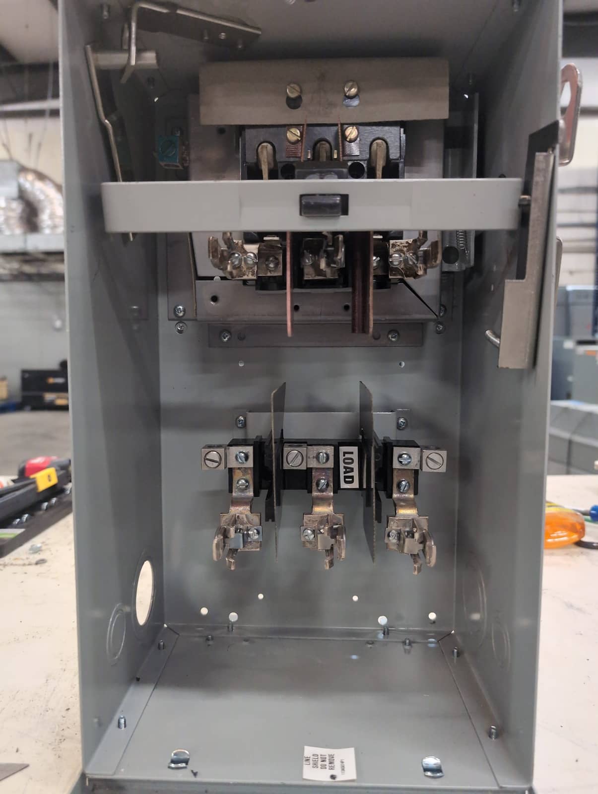 GE SB363RGR Bus Plug — image 1 of 8