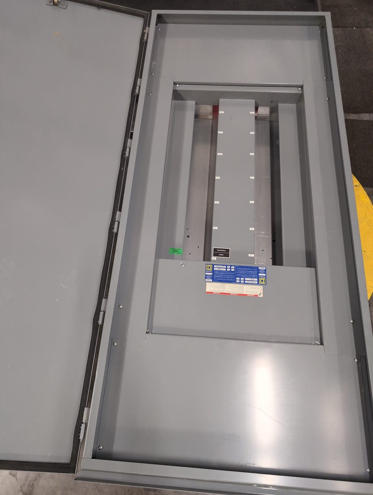 Square D 12255332470170001 Panel — image 1 of 12