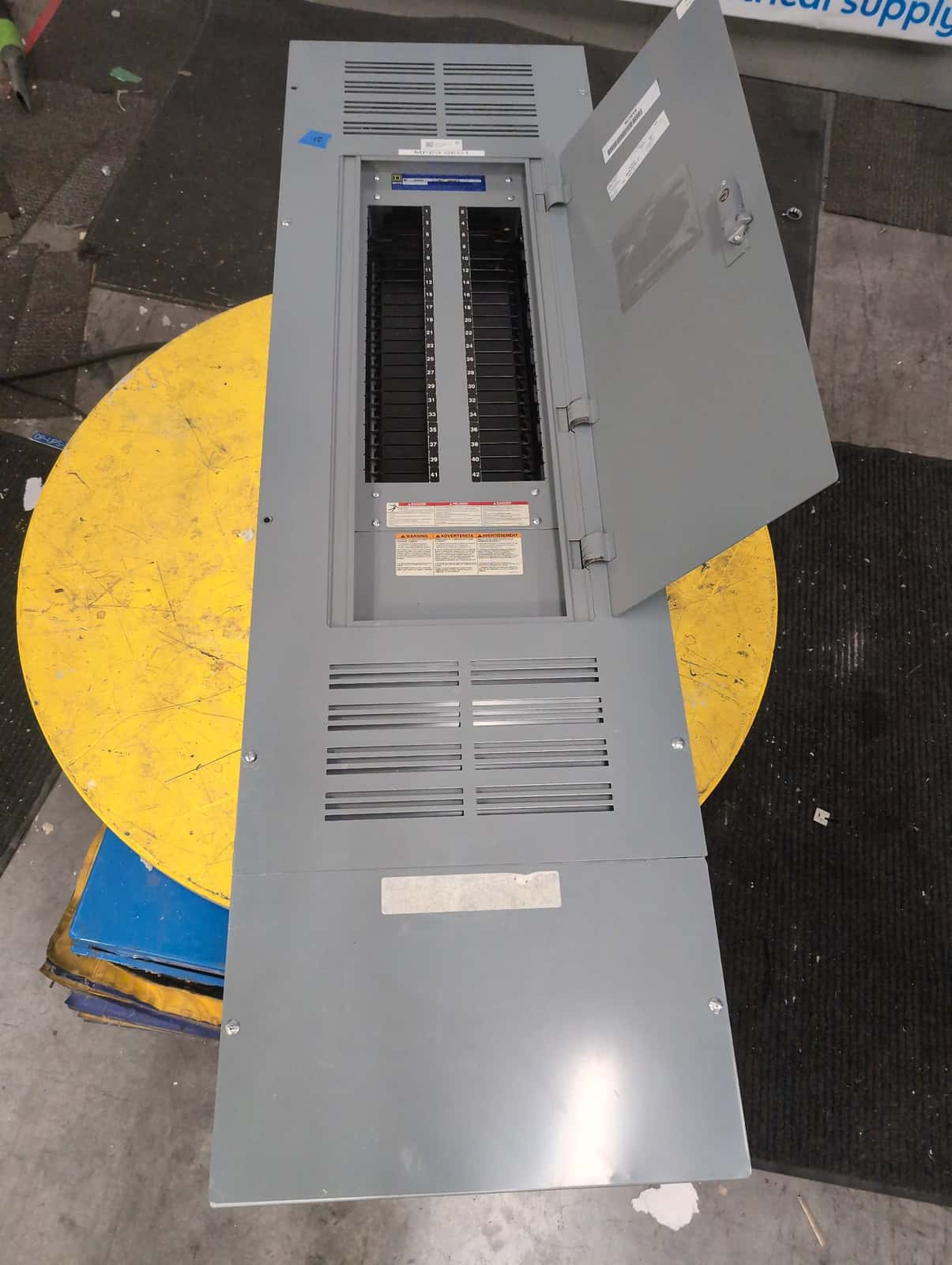 Square D NF442L4C Panel — image 1 of 12