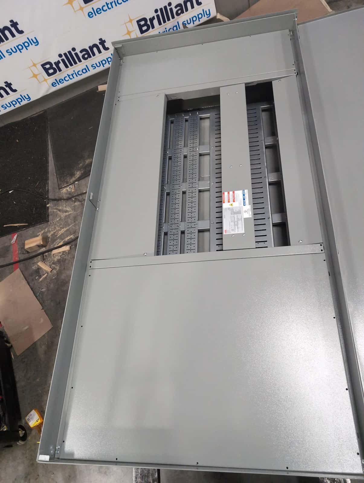 ABB IN3212NN3H2 ReliaGear MLO Panelboard 1200A 600V 64 Cir NEMA 3R