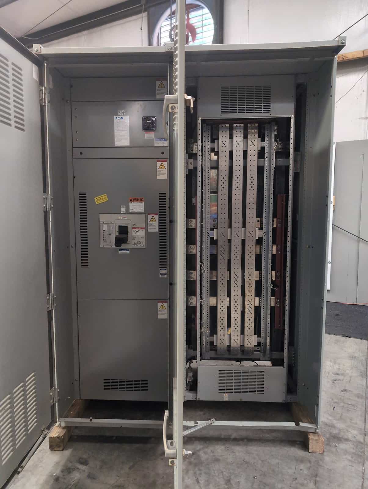 Eaton PRL-C Switchboard 2000A 480/277V 3PH 4W NEMA 3R