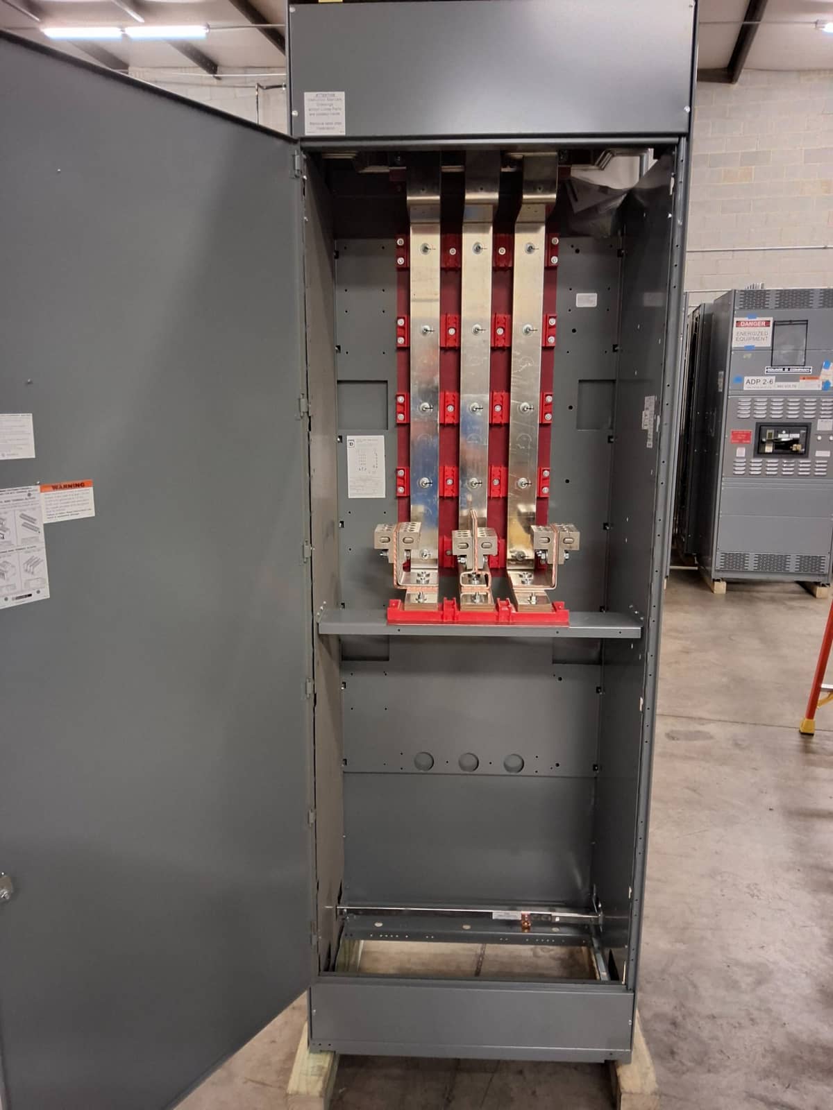 Square D MODEL6 LOW VOLTAGE MCC 1600A 600V 3PH NEMA 1