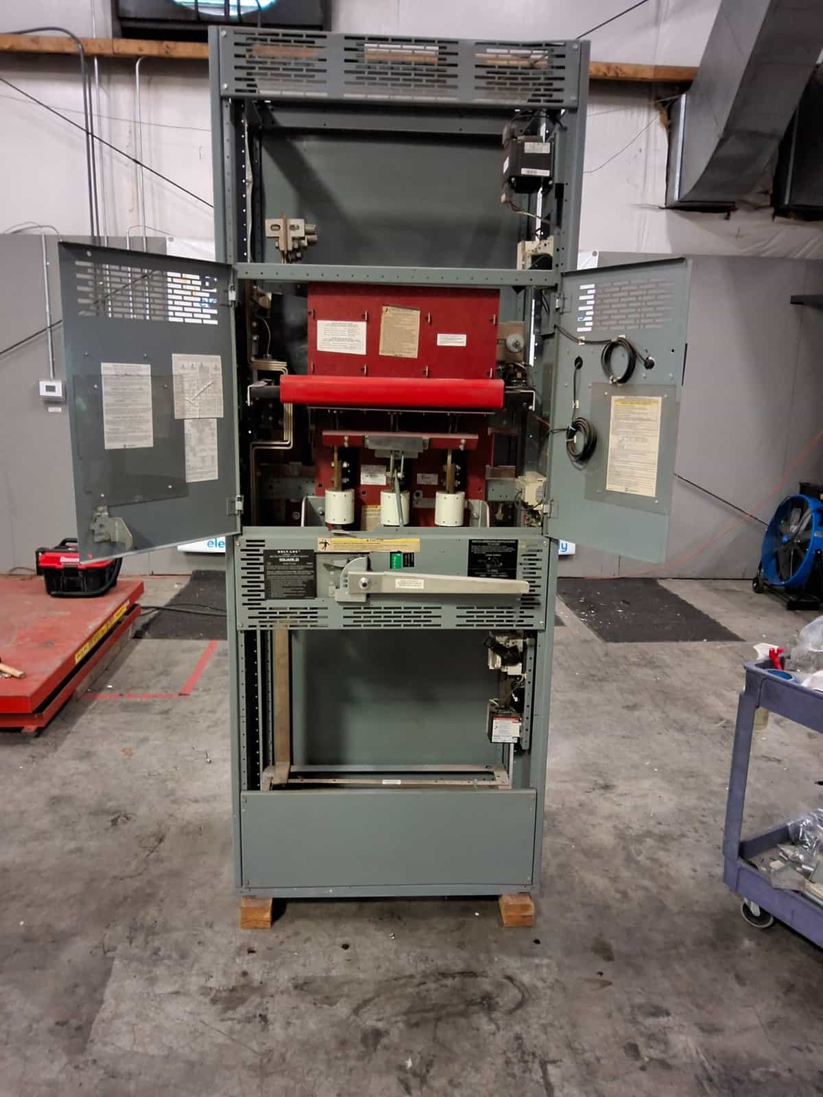 Square D SQUARE D QED Switchboard 2000A 480Y/277V 3PH 4W NEMA 1